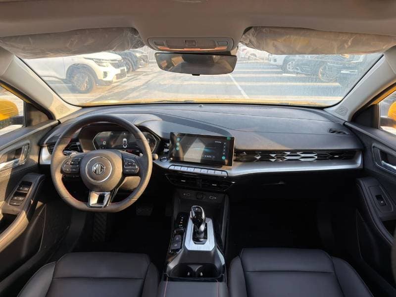 2023 MG GT LUXURY thumbnail 6