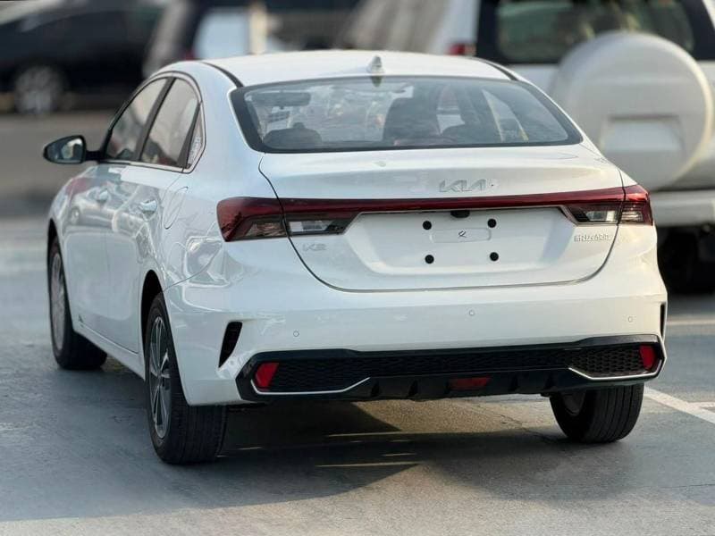 2026 Kia K3 LX STANDARD thumbnail 3