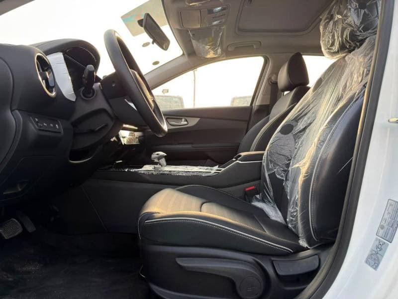 2026 Kia K3 LX STANDARD thumbnail 6