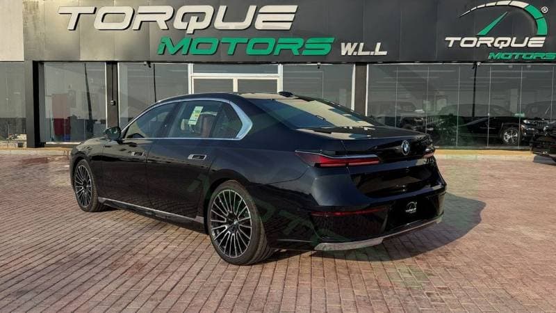 2026 BMW 740i 3.0TT thumbnail 5