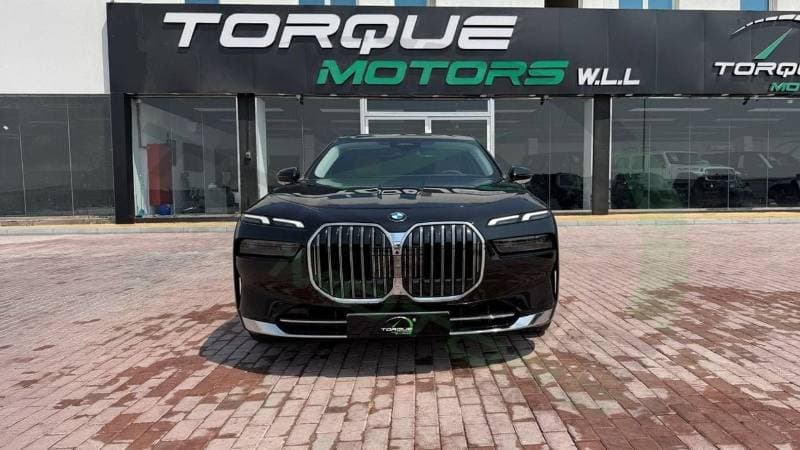 2026 BMW 740i 3.0TT thumbnail 3