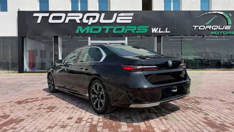 2026 BMW 740i 3.0TT thumbnail 5
