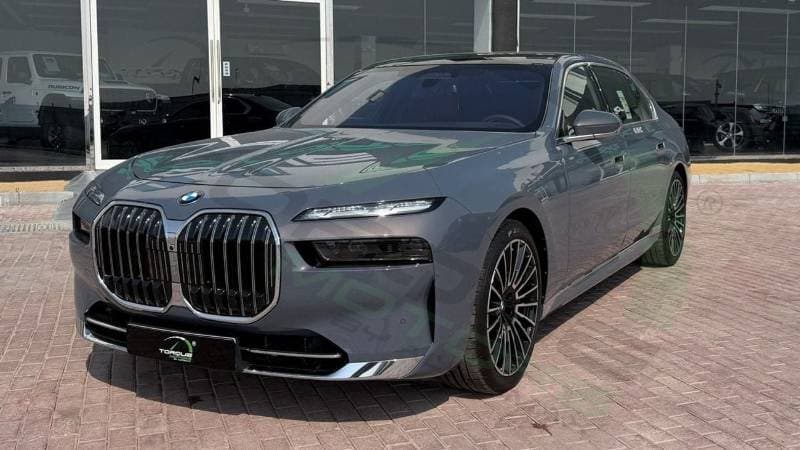 2026 BMW 740i 3.0TT thumbnail 2