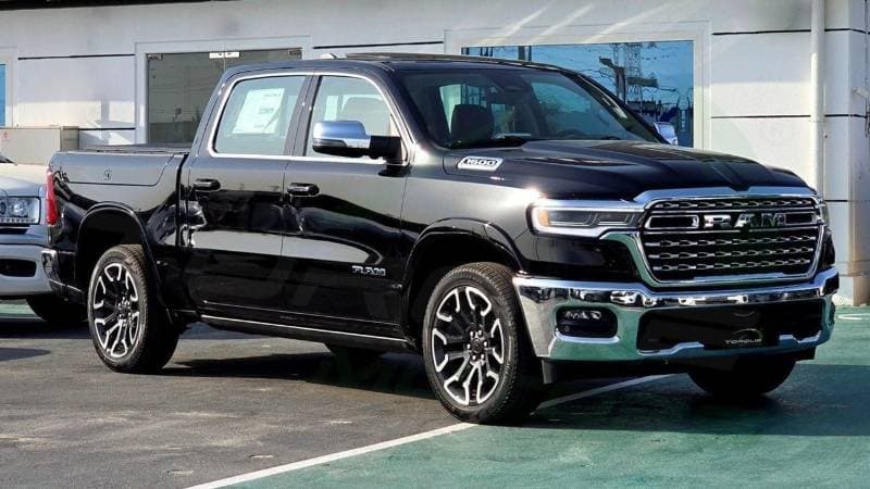 2026 RAM 1500 Limited Longhorn Crew Cab Hurricane H.O 3.0TT thumbnail 4