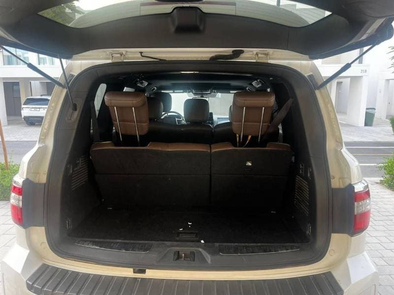 2024 Nissan Armada PLATINUM thumbnail 8