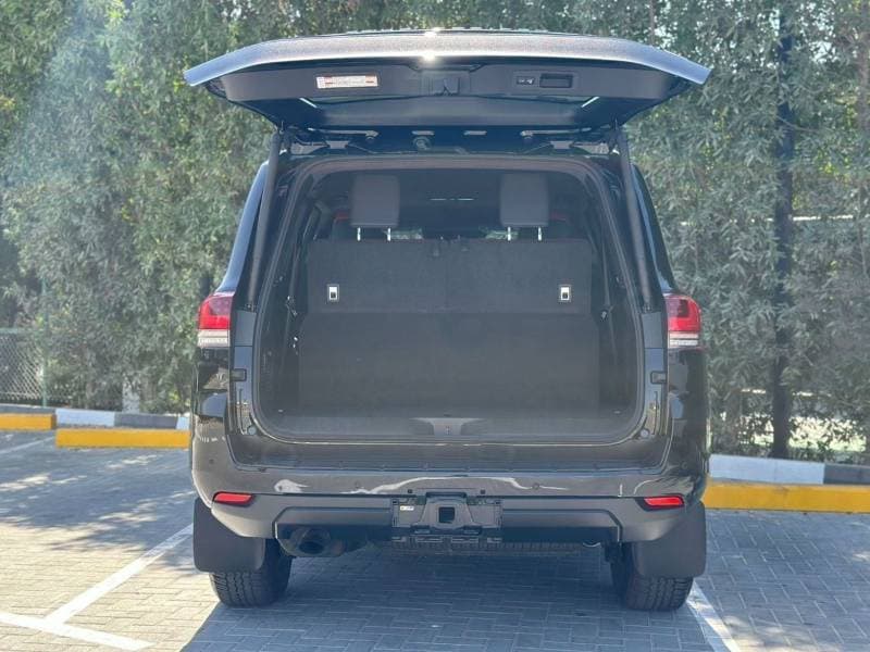 2026 Toyota Land Cruiser thumbnail 4