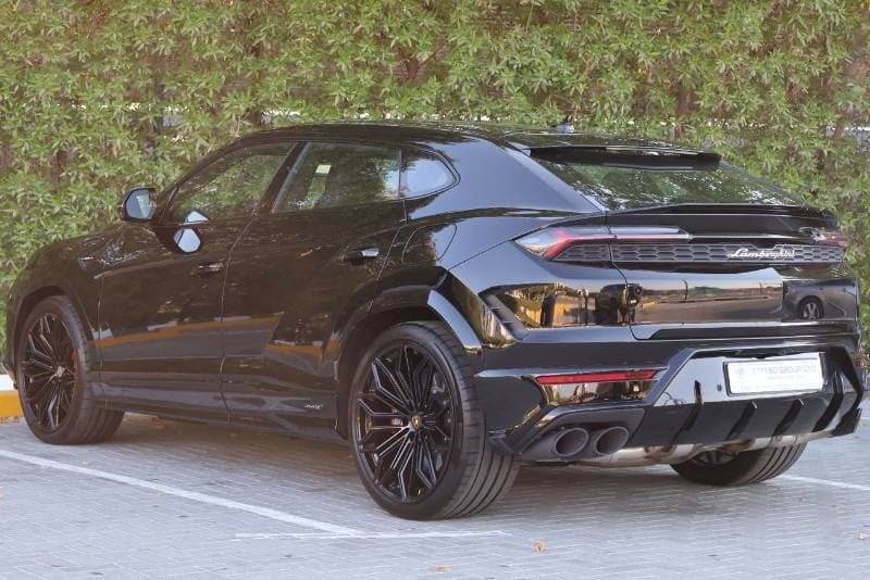 2025 Lamborghini Urus SE thumbnail 5