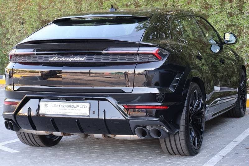 2025 Lamborghini Urus SE thumbnail 6
