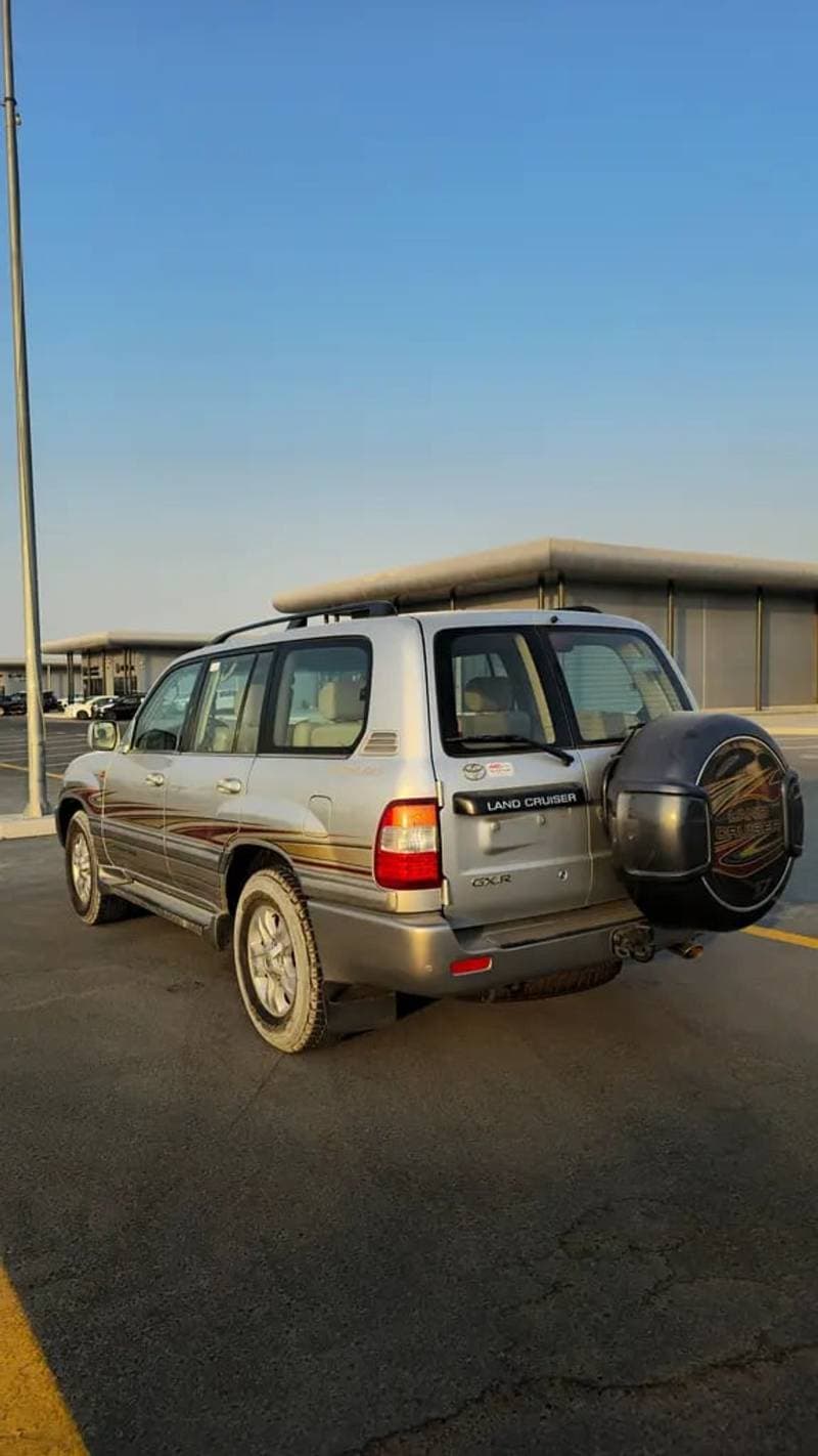 2006 Toyota Land Cruiser GX thumbnail 6