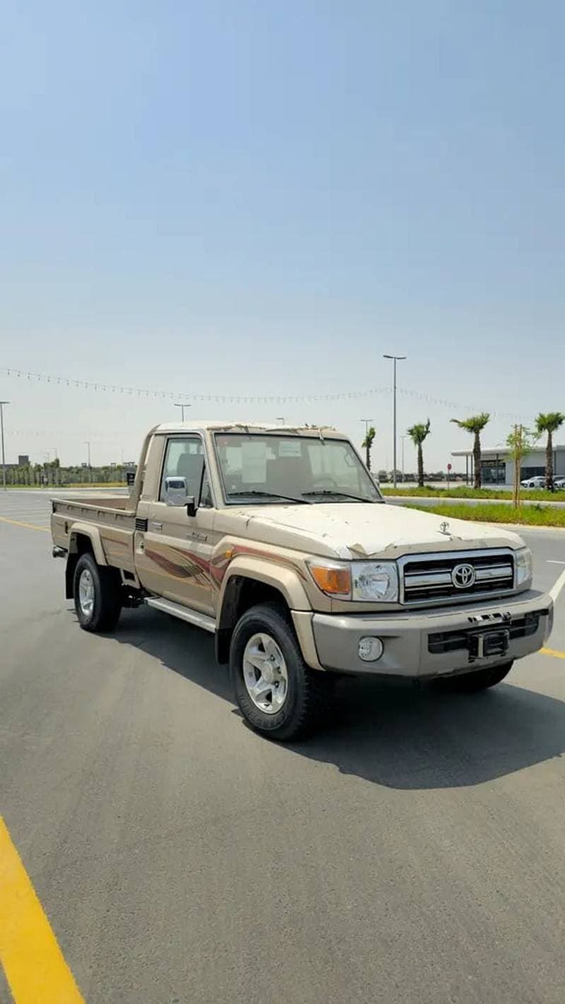 2009 Toyota Land Cruiser 70 LC79 LX thumbnail 3