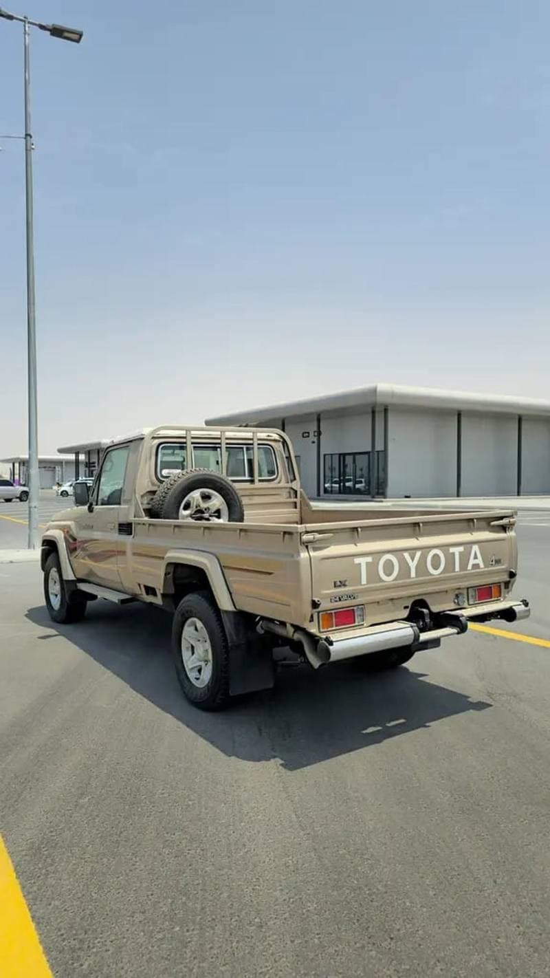 2009 Toyota Land Cruiser 70 LC79 LX thumbnail 7