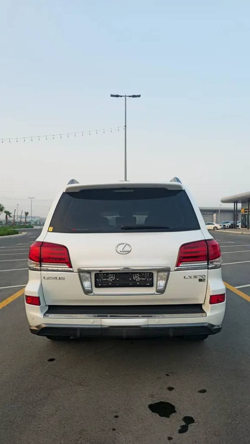 2013 Lexus LX570 TITANIUM PLUS thumbnail 7