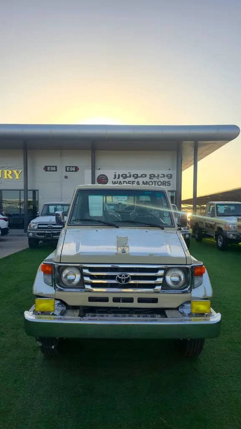 2006 Toyota Land Cruiser 70 LC79 LX thumbnail 3