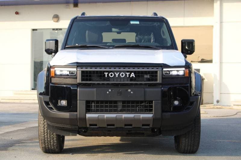 2025 Toyota Land Cruiser VXR