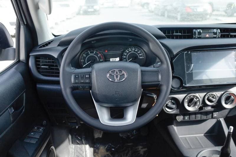 2026 Toyota Hilux DLX thumbnail 6