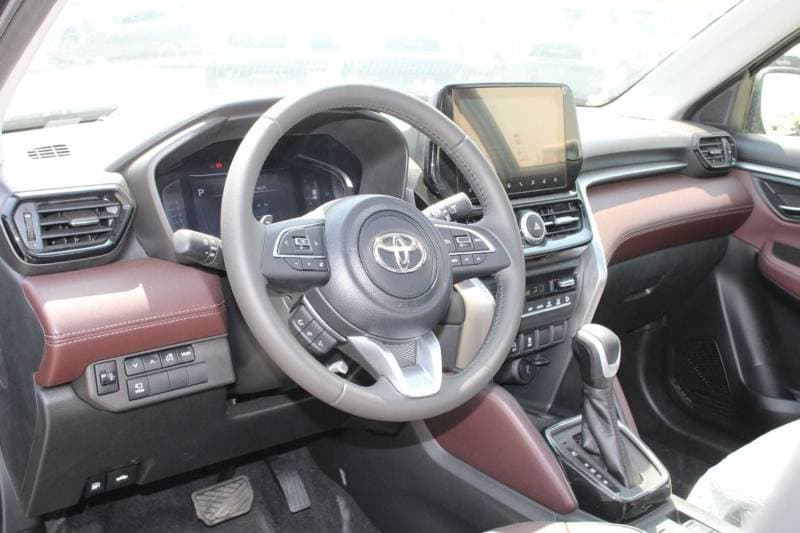 2026 Toyota Urban Cruiser GLX thumbnail 7