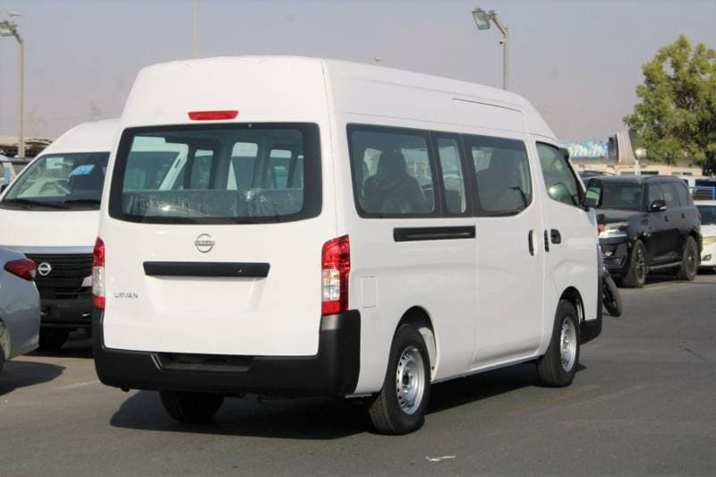 2026 Nissan Urvan thumbnail 3