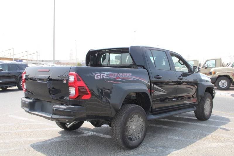 2026 Toyota Hilux GR SPORT thumbnail 4