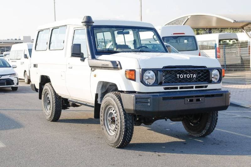 2026 Toyota Land Cruiser 70 LC 78 HARDTOP 4.0L MT thumbnail 3