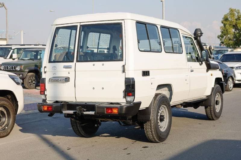 2026 Toyota Land Cruiser 70 LC 78 HARDTOP 4.0L MT thumbnail 4