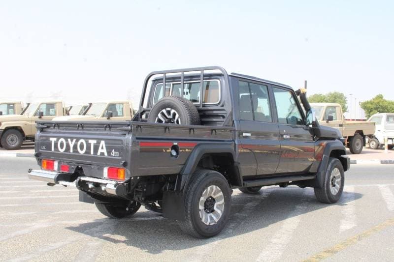 2026 Toyota Land Cruiser 70 LC79 LX thumbnail 5