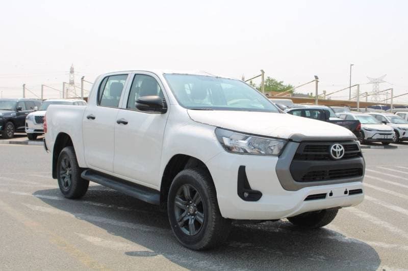 2025 Toyota Hilux GLX thumbnail 3