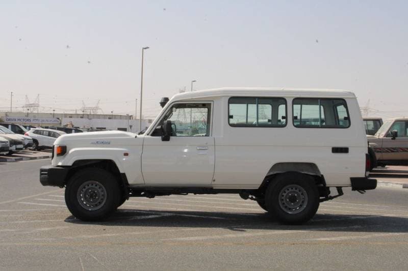 2026 Toyota Land Cruiser Pickup 70 thumbnail 3