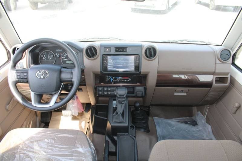 2026 Toyota Land Cruiser Pickup 70 thumbnail 7