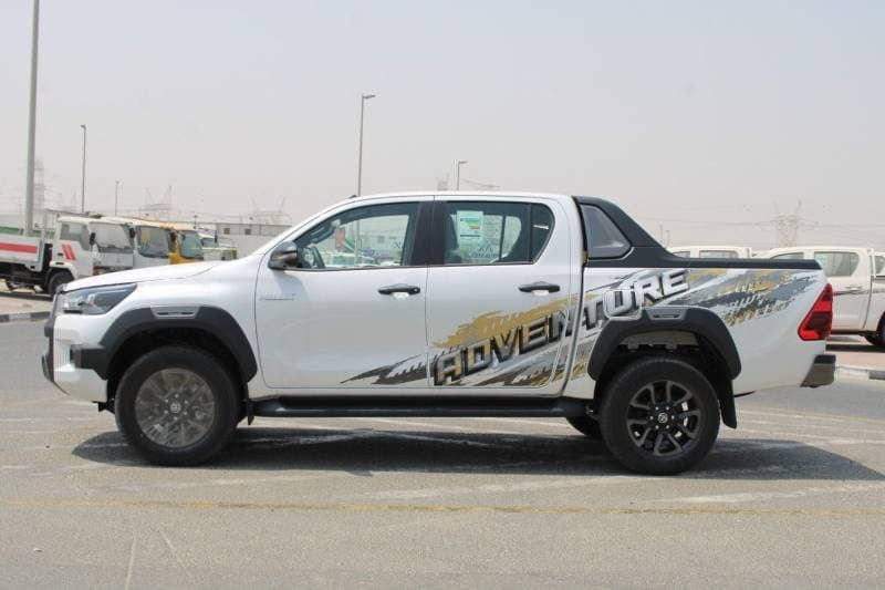 2026 Toyota Hilux ADVENTURE thumbnail 3