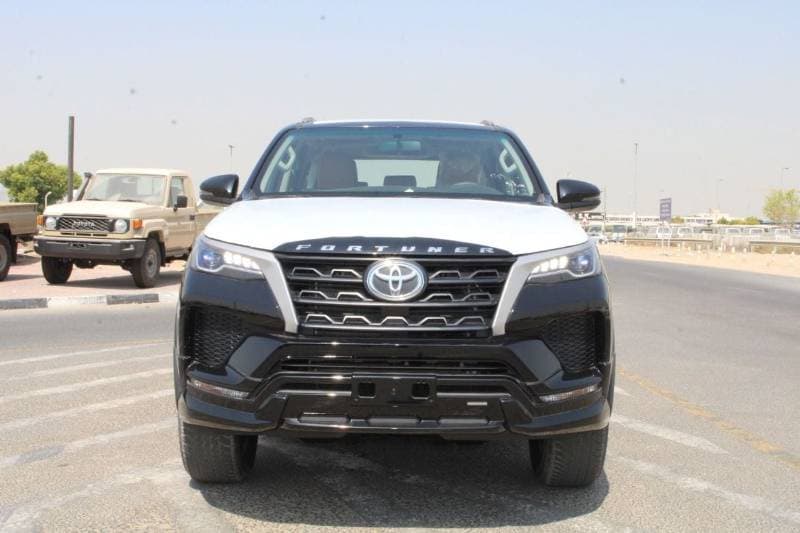 2026 Toyota Fortuner G thumbnail 2