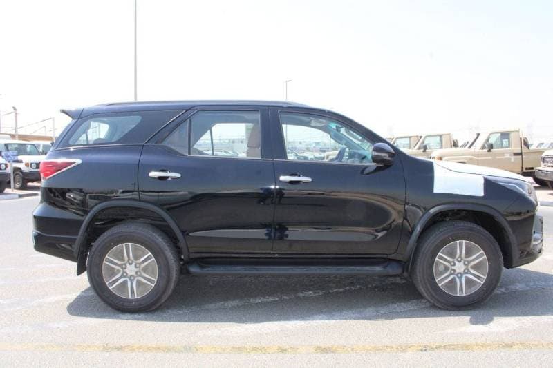 2026 Toyota Fortuner G thumbnail 6