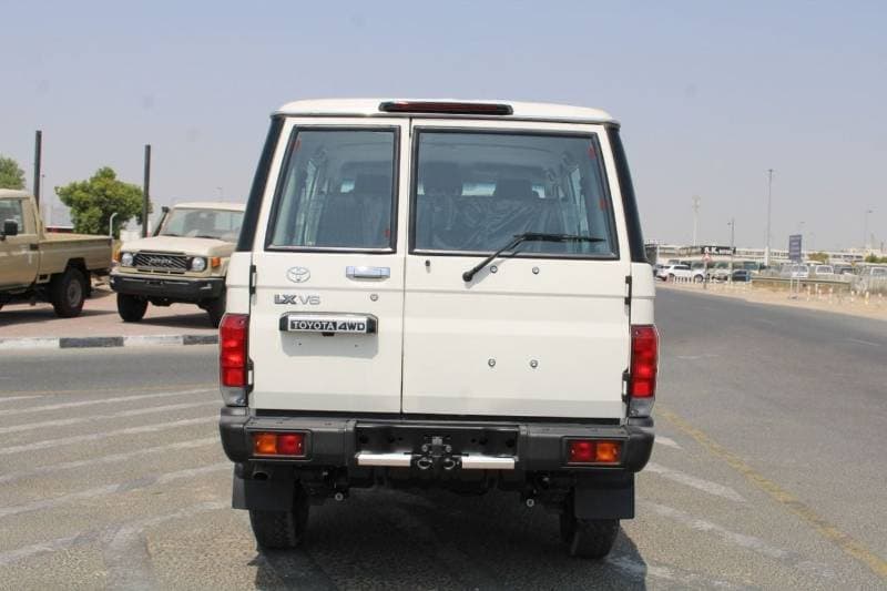 2026 Toyota Land Cruiser 70 LC76 LX thumbnail 6