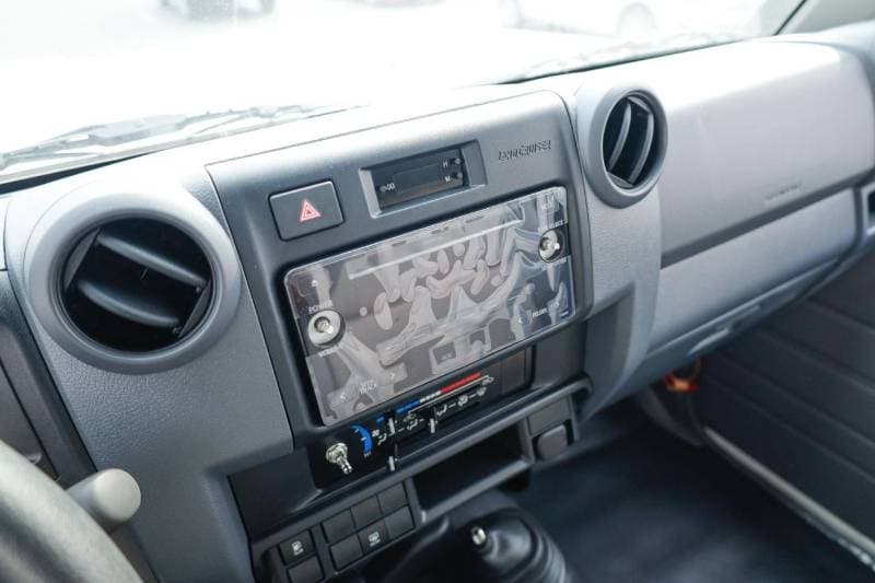 2026 Toyota Land Cruiser 70 thumbnail 8