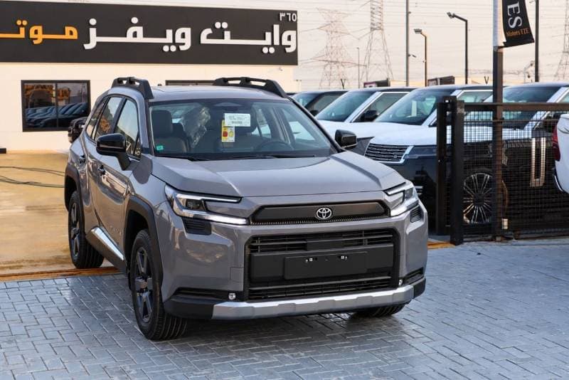 2026 Toyota RAV4 ADVENTURE thumbnail 3