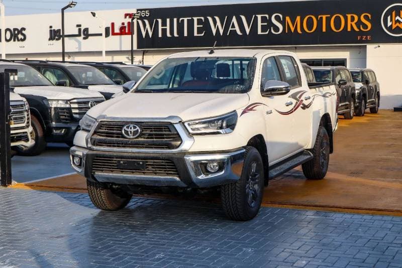 2026 Toyota Hilux DLX thumbnail 6