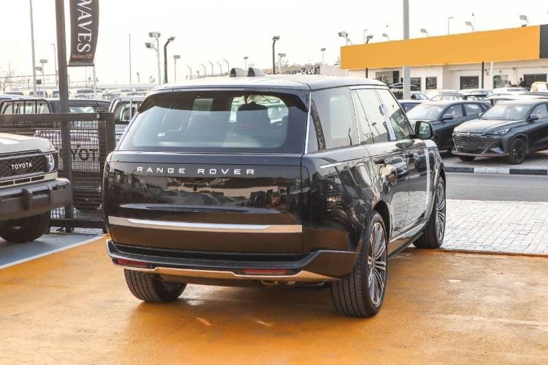 2026 Land Rover Range Rover AUTOBIOGRAPHY P530 thumbnail 6