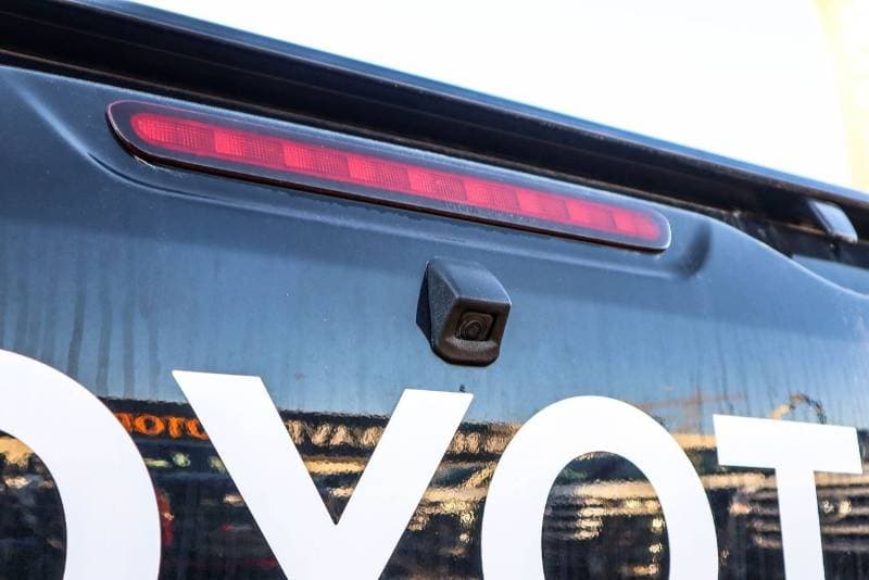 2025 Toyota Hilux GL thumbnail 8