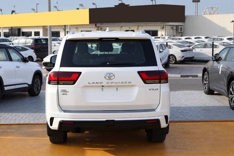 2026 Toyota Land Cruiser VXR thumbnail 5