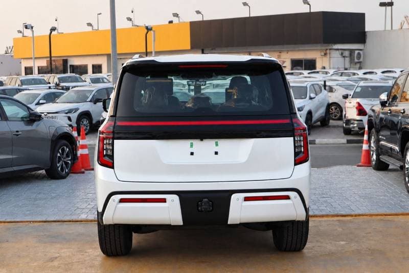 2026 Nissan Patrol SE PLATINUM CITY thumbnail 4