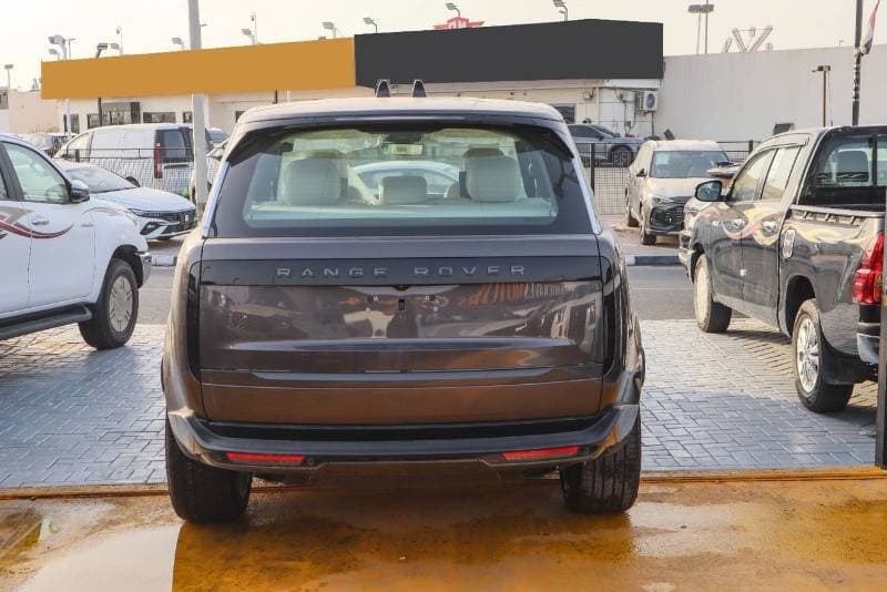 2026 Land Rover Range Rover HSE P400 thumbnail 5