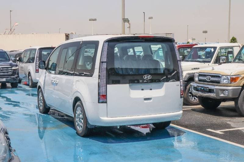 2025 Hyundai Staria COMFORT thumbnail 4