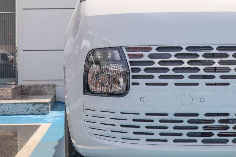2025 Hyundai Staria COMFORT thumbnail 8