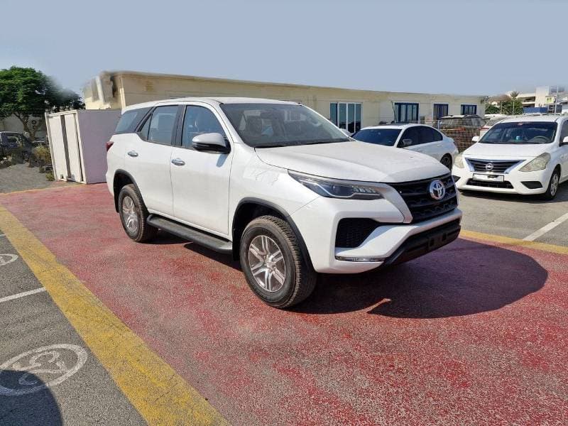 2025 Toyota Fortuner EXR thumbnail 3