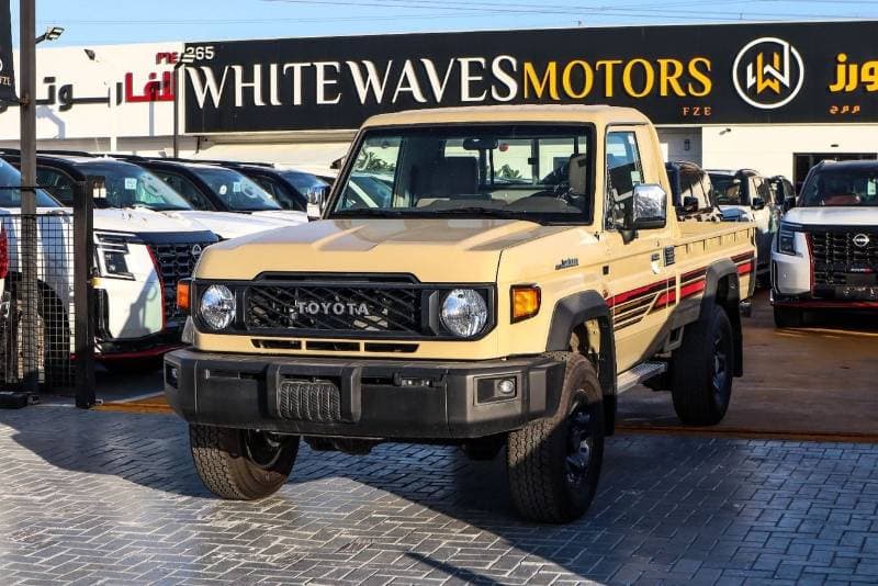 2025 Toyota Land Cruiser Pick Up thumbnail 8
