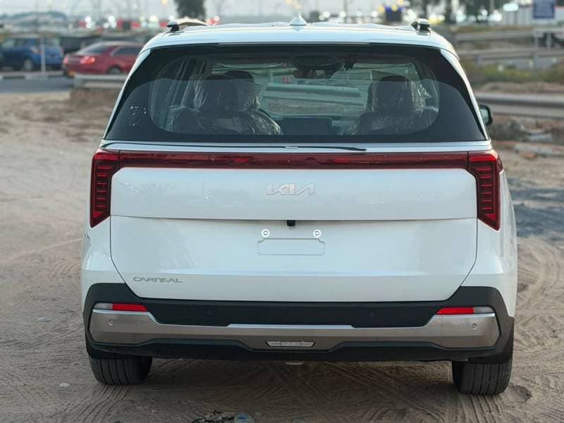 2026 Kia Carnival EX DLX thumbnail 4