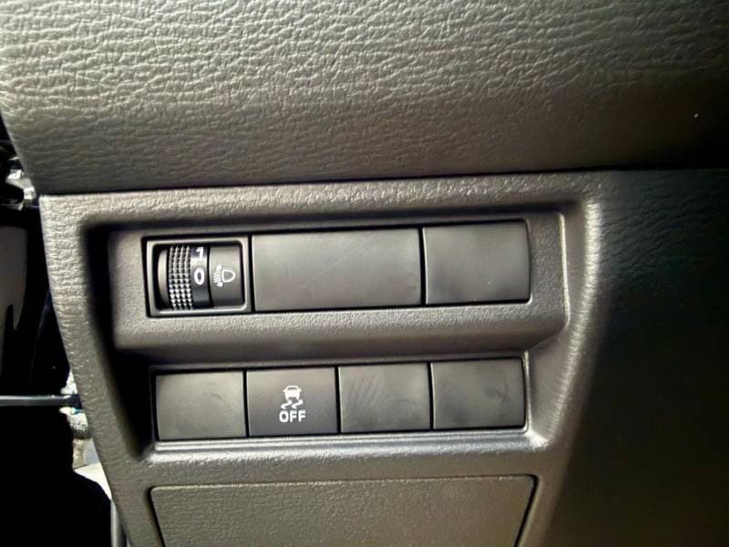 2025 Mitsubishi L200 GL thumbnail 6