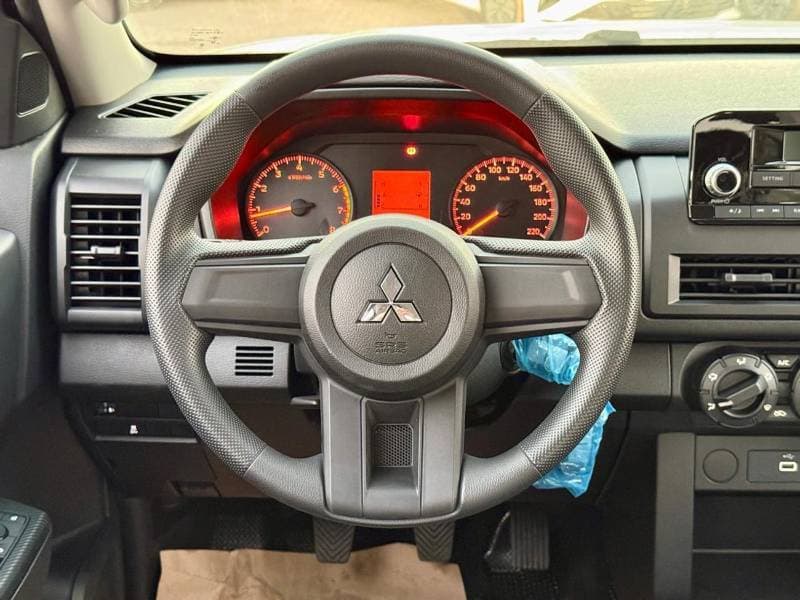 2025 Mitsubishi L200 GL thumbnail 7