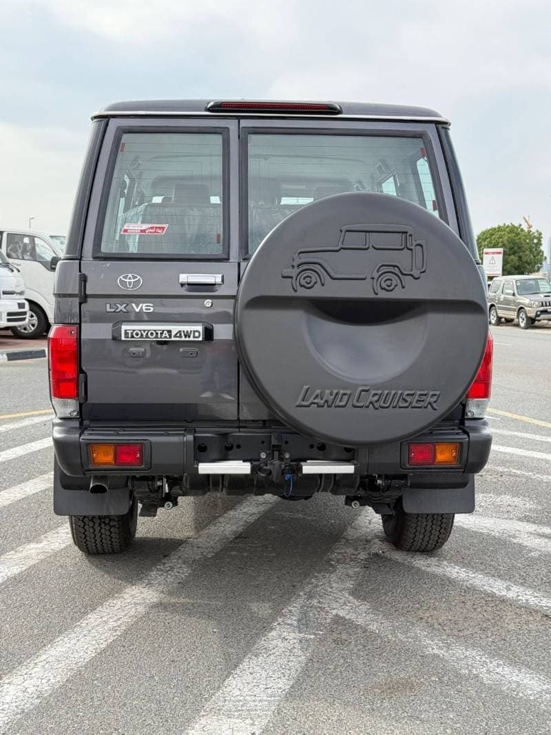2026 Toyota Land Cruiser 70 LC76 HT VXR thumbnail 5