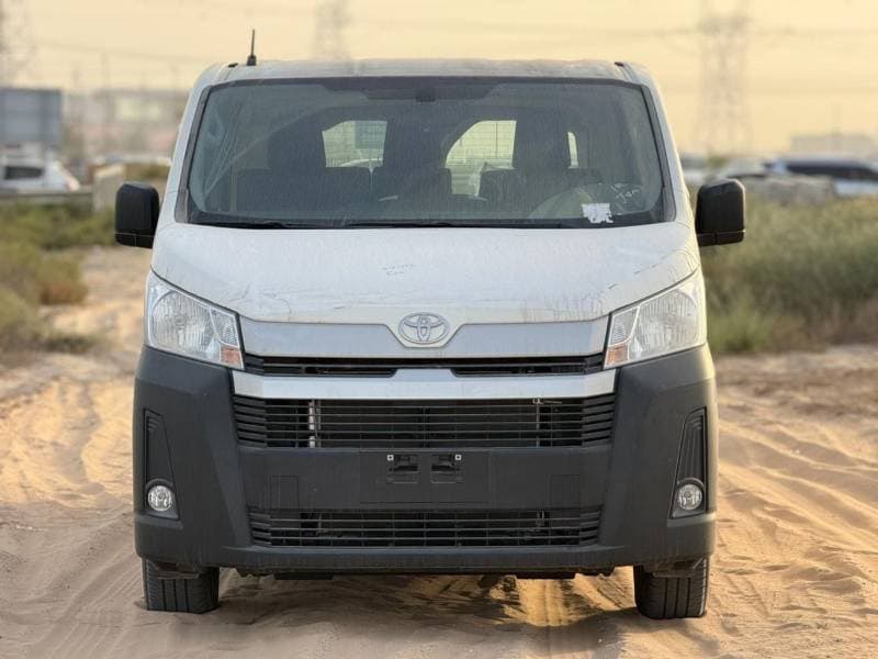 2025 Toyota Hiace thumbnail 2