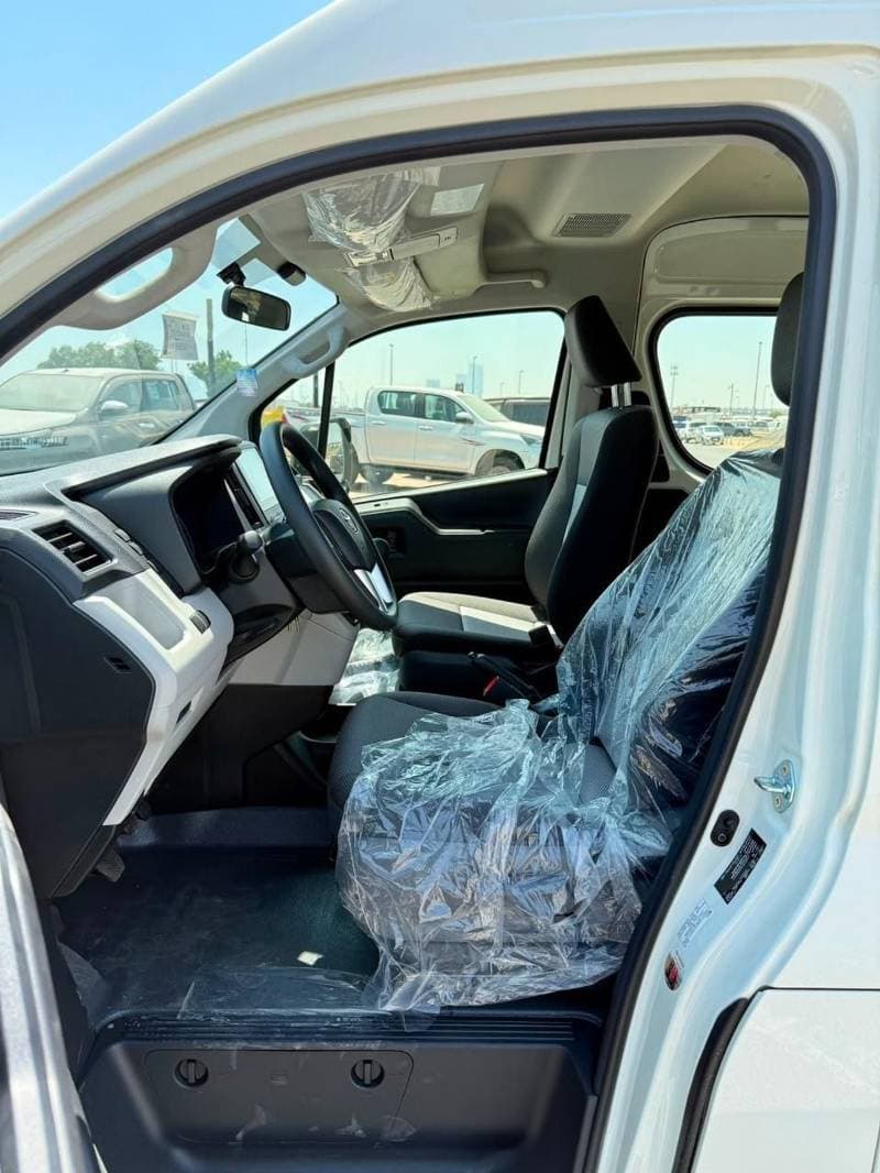 2026 Toyota Hiace GL thumbnail 4